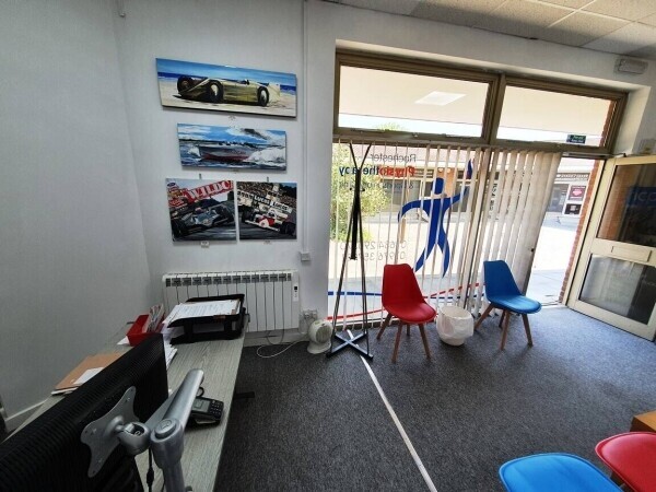 PHYSIOTHERAPY COMPANY – INSURANCE APPROVED - ESTABLISHED OVER 30 YEARS Photo 4