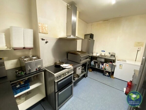 CAFE: BLACKLEY: Photo 4