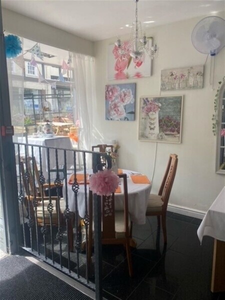 * PRICE REDUCED* Beautifully Decorated Tea Room in a Well-Situated Area in Chepstow Photo 4