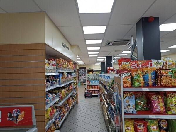 OFF LICENCE/CONVEINCE STORE  FOR SALE IN SOUTHAMPTON Photo 4