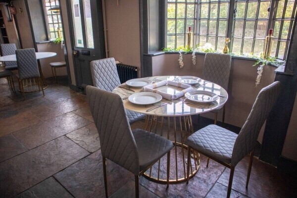 ESSEX - BLANK CANVASS PUB/RESTAURANT/CAFE OPPORTUNITY Photo 4