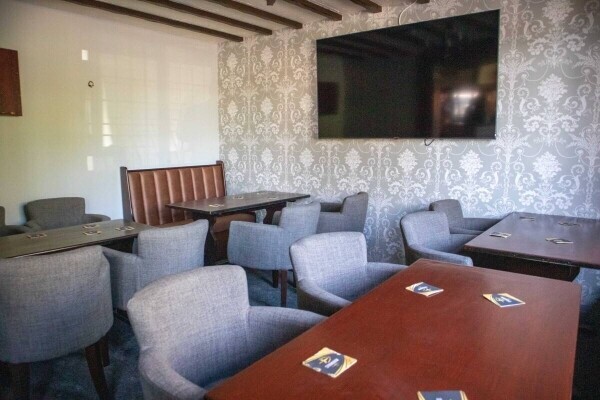 KENT - WELL-KNOWN PUB - FOR SALE BY PUBLIC AUCTION - THURSDAY 4 MAY 2023 AT 10:00 Photo 4