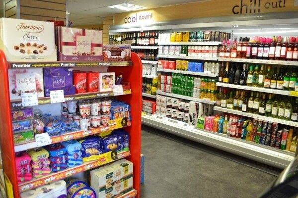 Leasehold convenience store for sale, with retail takings of £14,500 per week! Photo 4