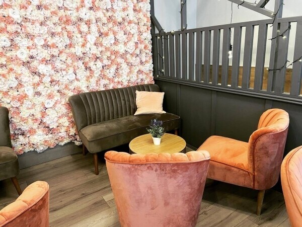 Two storey cafe - Town Centre Location QUICK SALE Photo 4