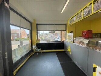 Lease hold Fish and Chip / chicken bar in weymouth Photo 4