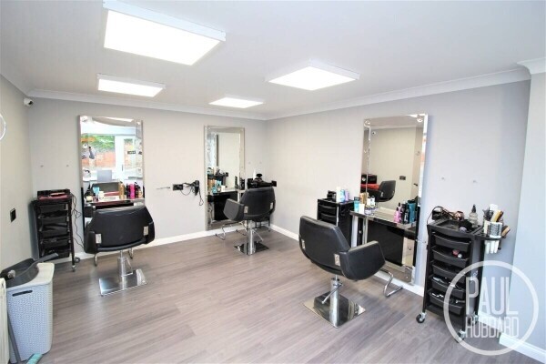 Well-established and beautifully decorated hair salon in Caister-on-Sea, Norfolk. Photo 4