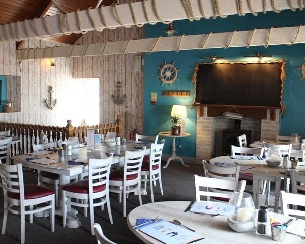 CARDIGAN BAY - ICONIC COASTAL VILLAGE - SEA FRONT FREEHOUSE Photo 4