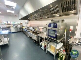 HOT FOOD TAKEAWAY: WALKDEN: Photo 4