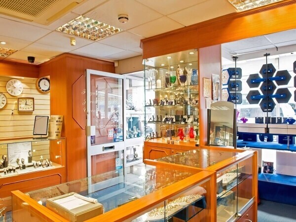Well established Jewellers located on the Fylde Coast Photo 4