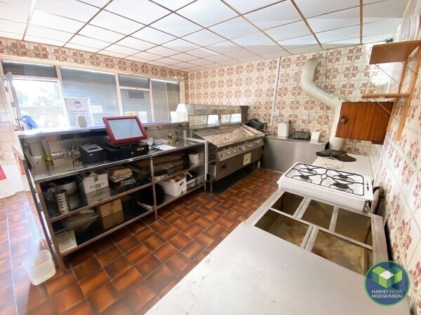 HOT FOOD TAKEAWAY: FAILSWORTH Photo 4