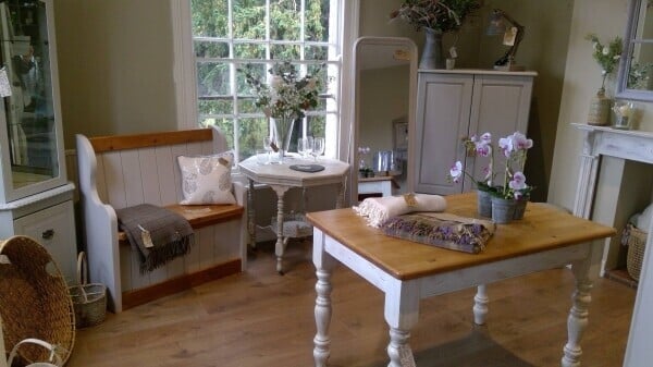 Popular Gift Shop Photo 4