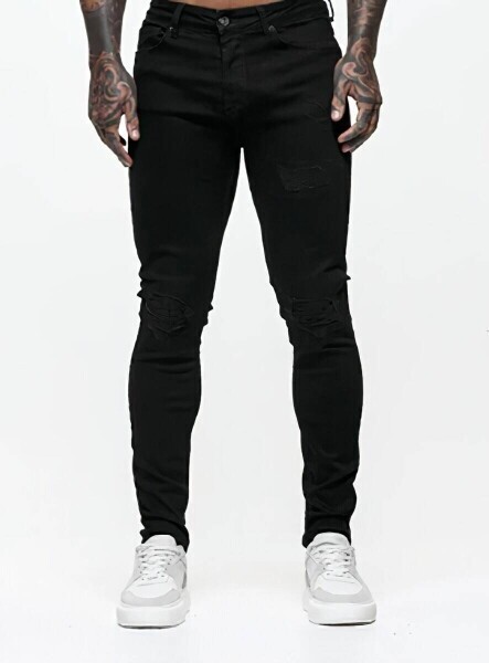 AN E-COMMERCE CLOTHING BUSINESS Photo 4