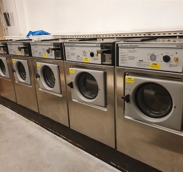 Launderette & Dry Cleaners For Sale in Bradford Photo 4