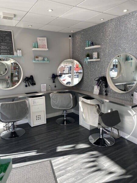 Busy hair and beauty salon in Romsey Photo 1