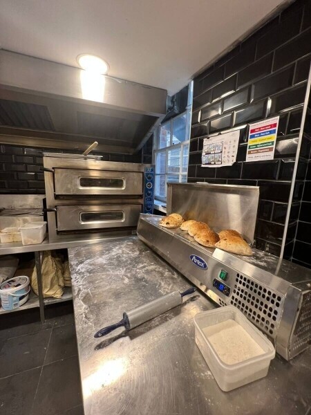 Restaurant and Coffee bar for sale with Very large upstairs and downstairs space Photo 4