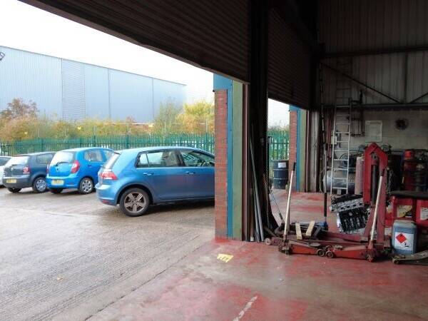 Motor Service Centre For Sale Northwich Cheshire Photo 4