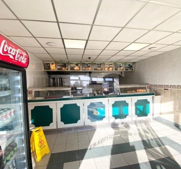 Freehold Fish & Chip Takeaway Located In Bidford on Avon Photo 4