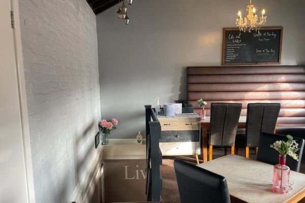Coffee Shop & Tapas/Cocktail Bar - Bedfordshire Photo 4