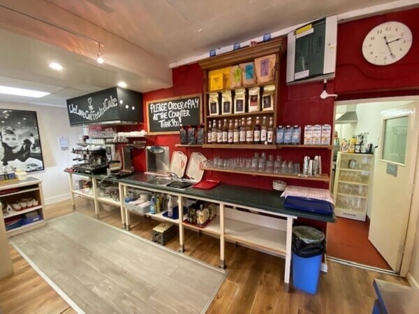 STYLISH CAFE BAR, TOWN CENTRE, BARMOUTH FOR SALE Photo 4
