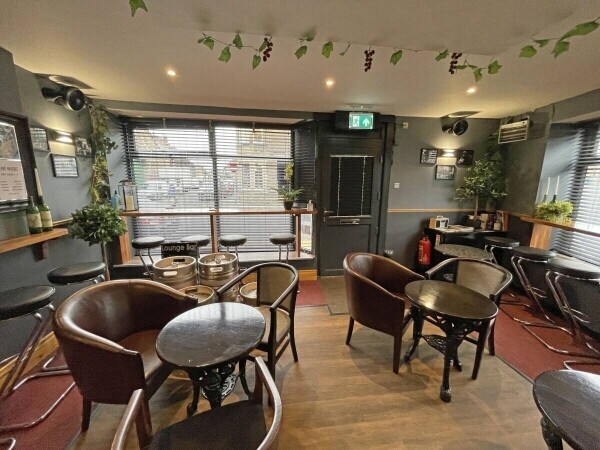 AMBLE - PROFITABLE MICRO PUB Photo 4