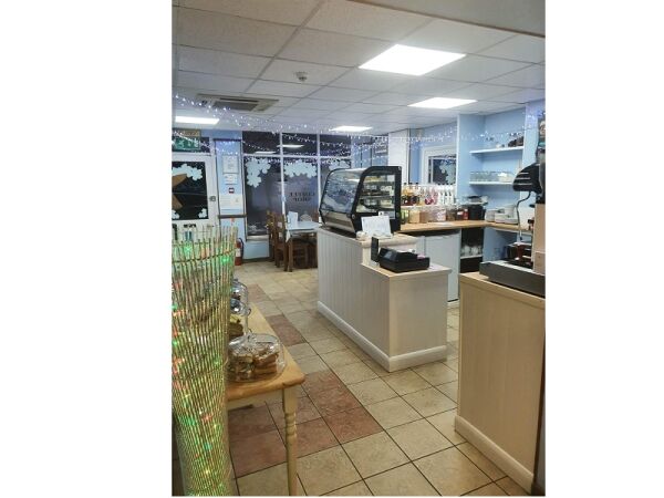Highly Rated Coffee Shop & Bar for Sale. Photo 4