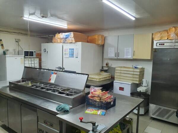 Italian pizza takeaway for sale in Huntingdon Photo 4