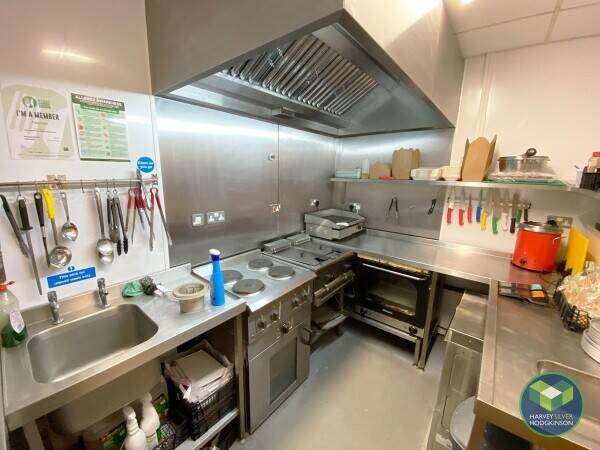 LICENSED BAR: BOOTHSTOWN: Photo 4
