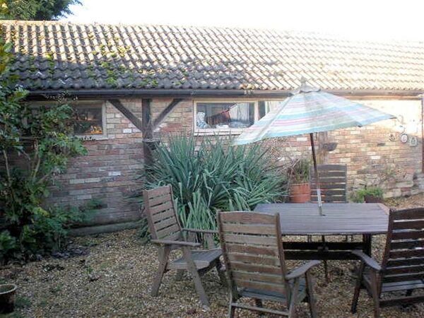 LARGE DETACHED RURAL GUEST HOUSE WITH CHALETS & OUTBUILDINGS FOR SALE - CAMBRIDGESHIRE Photo 4