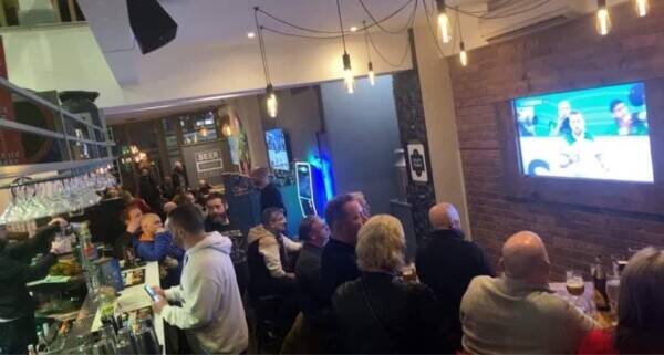 High-end sports bar is for sale in Cheshire. Photo 4