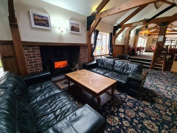 Substantial and Impressive Detached Inn, Restaurant and Hotel With 12 Letting Rooms Photo 4