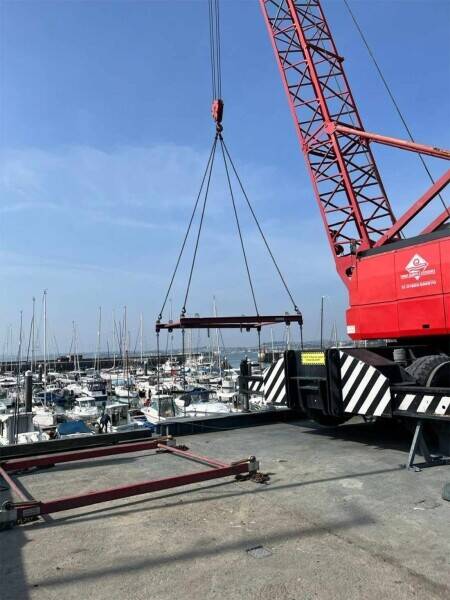 A fantastic marine boat lifting company for sale Photo 4
