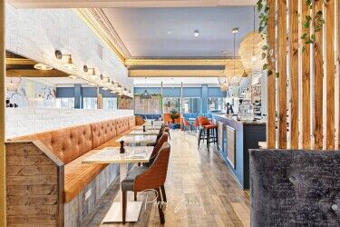 Superb licensed restaurant for sale in Paignton Superb licensed restaurant for sale in Paignton