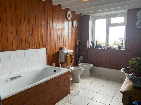 Under Offer: Recently Closed Licensed Boarding Kennels - Gwynedd Photo 4