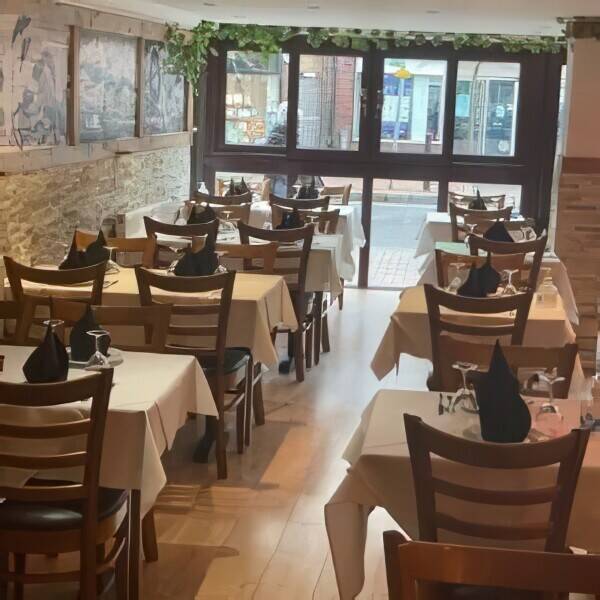 Lebanese Restaurant in Chesham Photo 4