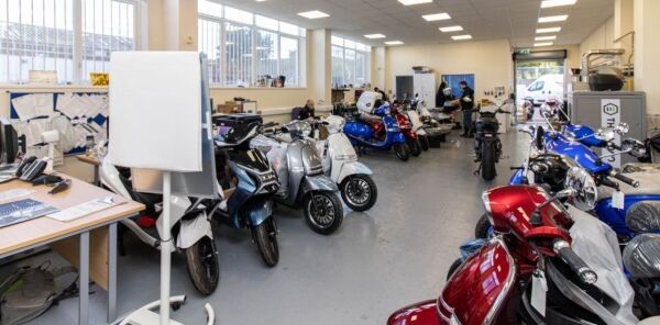 Leading Independent Importers & Distributors of Electric Motorbikes for Sale Photo 4