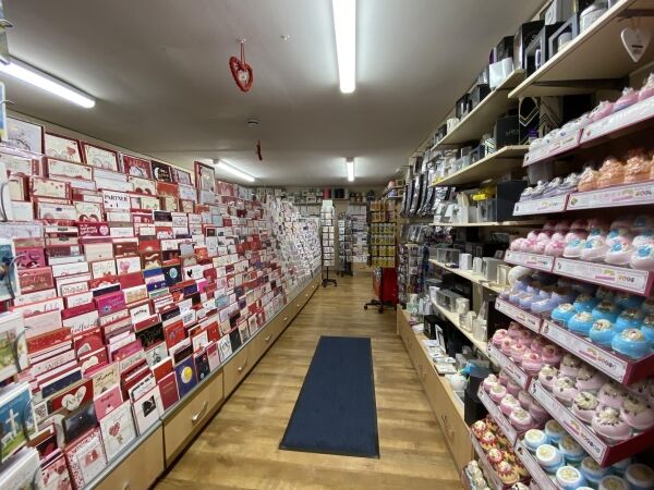 New Price! Card & Gift Shop (Leasehold) Photo 4