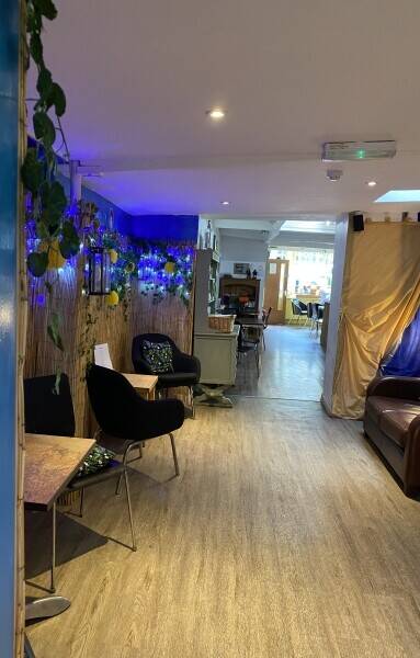 Well-situated cafe in the heart of Glastonbury Photo 4