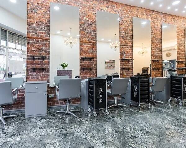 REFURBISHED 1,500 SQ.FT RETAIL “E” LICENCE PREMISES (2300) Photo 4