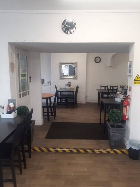 This is a rare opportunity to acquire a fashionable catering business based in Allenton, Derby. Photo 4