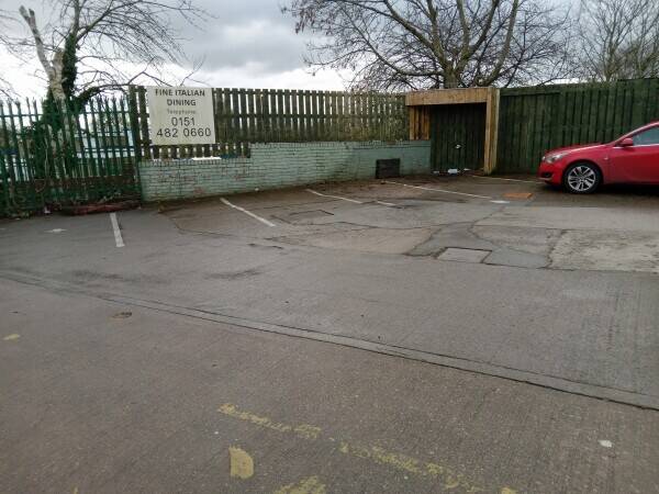 MERSERYSIDE – AUTHENTIC ITALIAN RESTAURANT IN PROMINENT ROADSIDE POSITION Photo 4