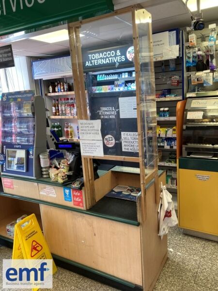 £9,500 P/WEEK STORE WITH 2 BED FLAT, NR NEWPORT, SOUTH WALES Photo 4