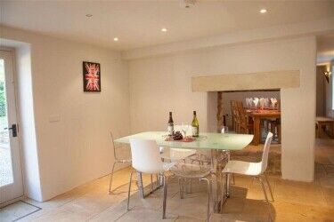 Stunning Freehold Holiday Barn - Oxfordshire Photo 4