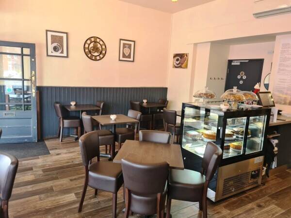 A fantastic Coffee Shop / Evening Tapas Bar in Bottesford, Vale of Belvoir. Photo 4