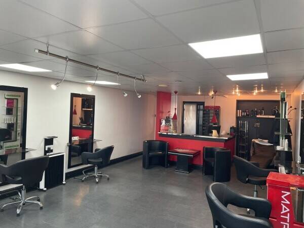 Barber shop/hairdresser Sale Photo 4