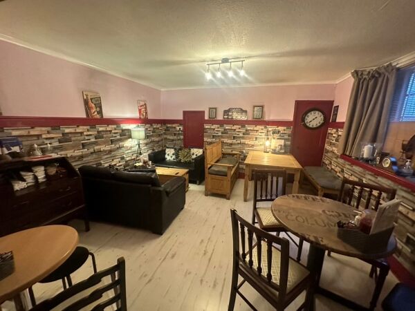 Cafe & Milkshake/Coffee House - Cotswolds Photo 4