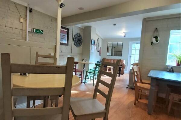 Characterful Mediterranean Restaurant in Sought After Market Town Photo 4