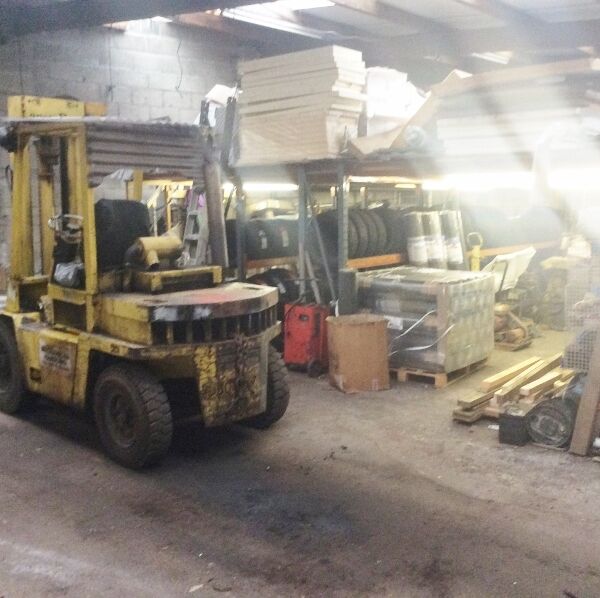 Long Established and Highly Reputable Garage/MOT Centre Photo 4