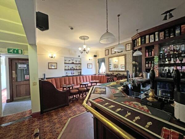 WEST YORKSHIRE - PUB IN POPULAR MARKET TOWN Photo 4