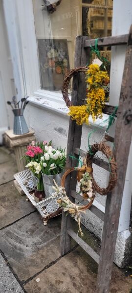 Well-Established Florist & Vintage Shop in Hexham Photo 4