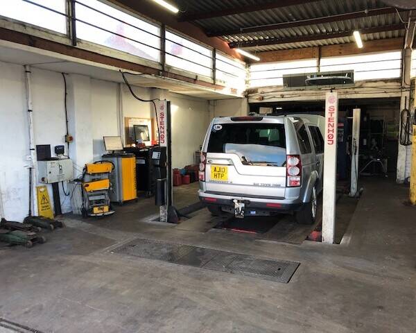 MOT Testing Garage, Main Road, Blackpool Photo 4